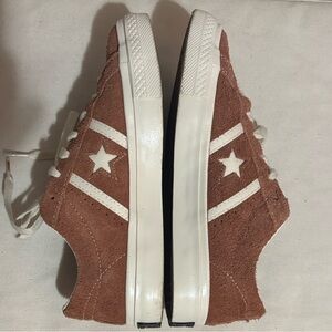 Converse All Star Cons One Star tan suede size 6.5